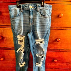 American Eagle skinny Ne(x)t Level Ripped Jegging size 12 short